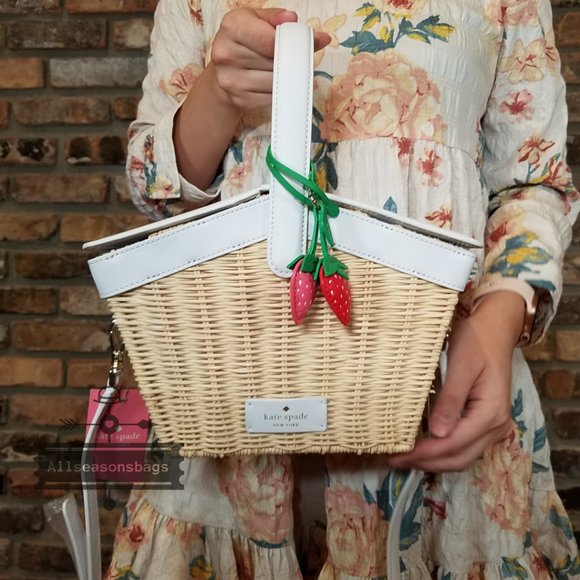 Kate Spade Picnic In Park Basket Strawberry BAG - Picture 2 of 13